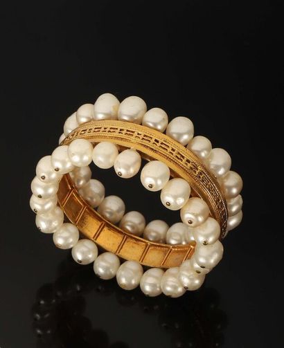 CHANEL (Made in France).
Rare bracelet vintage...