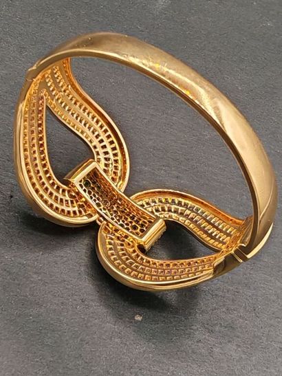 * ALEXANDRA ROSIER.
Bracelet rigide ouvrant...