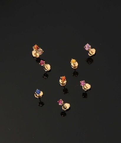* ALEXANDRA ROSIER.
Lot de huit clous d'oreille...