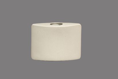 VIREBENT.
Vase méplat en porcelaine émaillée...