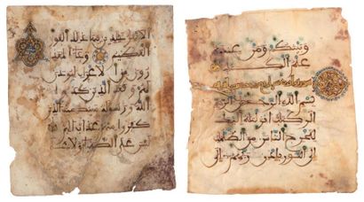 QUATRE FOLIOS DE CORAN SUR PARCHEMIN, MAGHREB,...