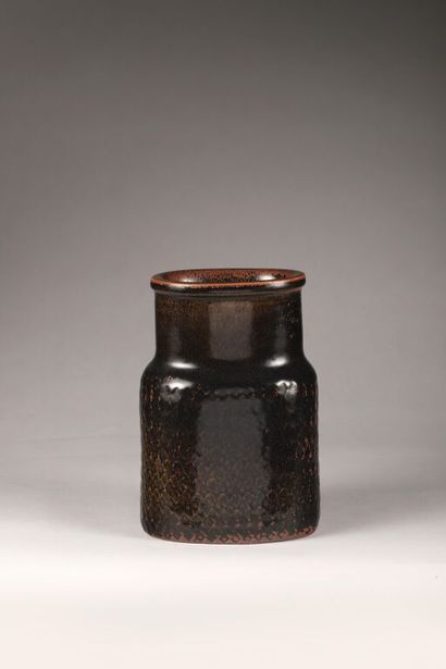 Stig LINDBERG (1916-1982).
Flat vase with...