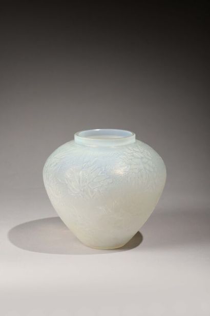 René LALIQUE (1860-1945).
Vase 