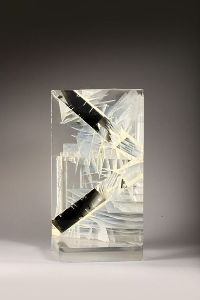 Monique ROZANES (born 1936).
Untitled.
Plexiglas.
Signed...