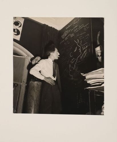 Lee MILLER (1907-1977).
Jean Cocteau in front...