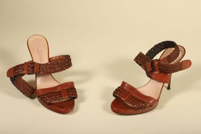 JEAN-PAUL GAULTIER. 
Paire de sandales à...