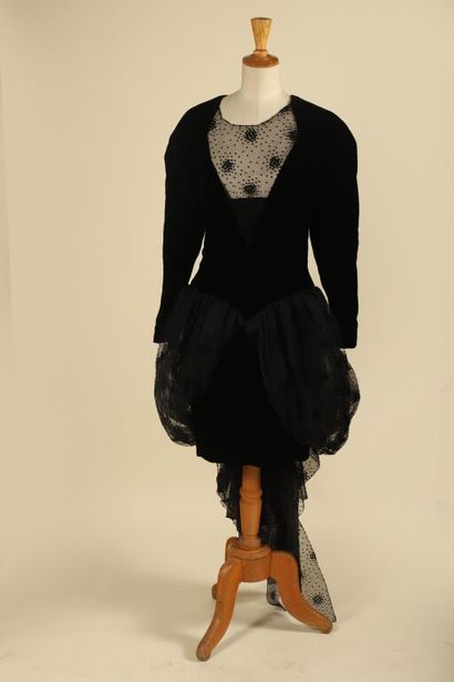 LORIS AZZARO.
Exceptionnelle robe du soir...