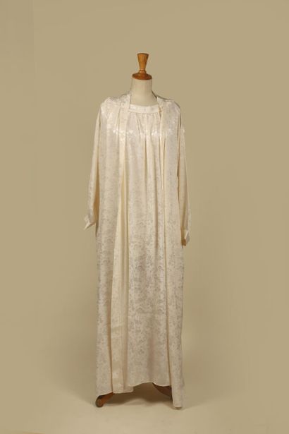 CHRISTIAN DIOR LINGERIE.
Lot comprenant un...