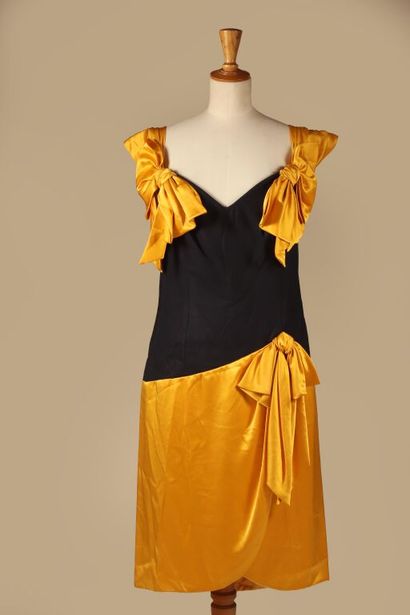 JEAN-LOUIS SCHERRER BOUTIQUE.
Robe de cocktail...