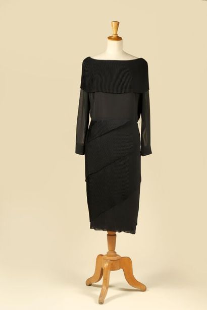 NICOLE BÉLY.
Robe vintage de cocktail noire,...