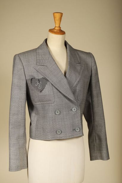 YVES SAINT-LAURENT VARIATIONS.
Veste spencer...