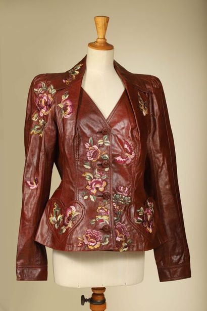 CHRISTIAN DIOR BOUTIQUE par JOHN GALLIANO.
Veste...