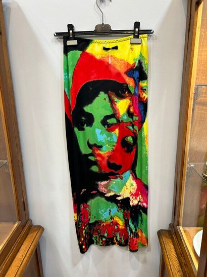 JEAN-PAUL GAULTIER.
Jupe longue à décor de...