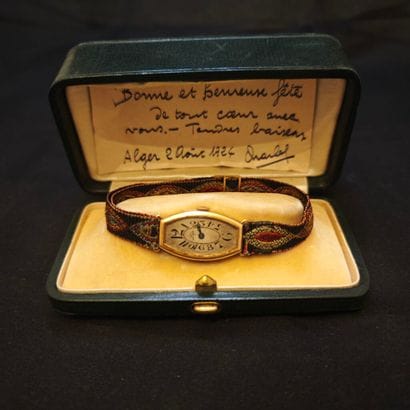 LIP. Modèle Alger,
Montre bracelet de femme...