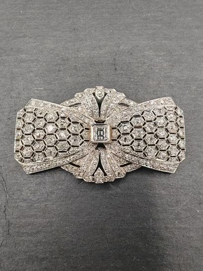 Grande broche de corsage en platine 950 ‰...
