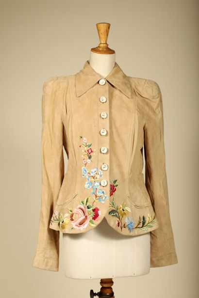 CHRISTIAN DIOR BOUTIQUE par JOHN GALLIANO.
Veste...