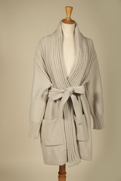 SONIA RYKIEL.
Long gilet en maille beige...