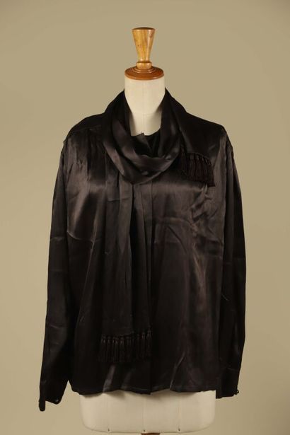 YVES SAINT-LAURENT Rive gauche.
Blouse en...