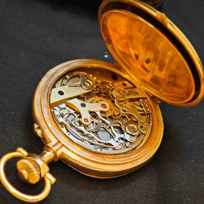 Régulateur de poche à chronographe de chasse...