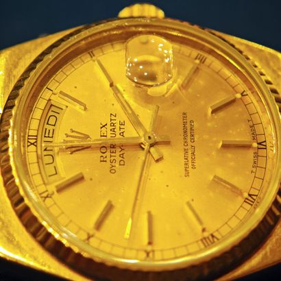 ROLEX. Modèle oysterquartz day-date. Ref...