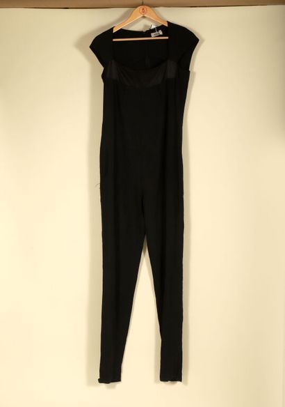YVES SAINT LAURENT EDITION 24.
Combinaison...