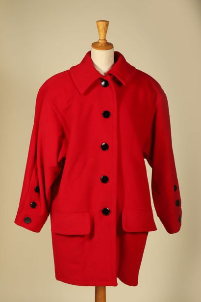 YVES SAINT-LAURENT RIVE GAUCHE.
Ample veste...