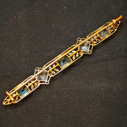 DURAND-LERICHE.
Grande broche barrette en...