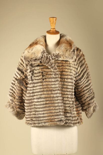 ROBERTO CAVALLI CLASS 
Veste courte en renard...