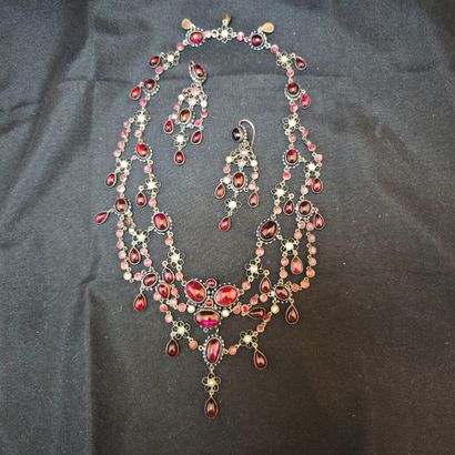 Demi-parure en argent 800‰ comprenant un...