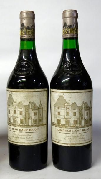 VINS ROUGES DE BORDEAUX
2 Bouteilles CHÂTEAU...