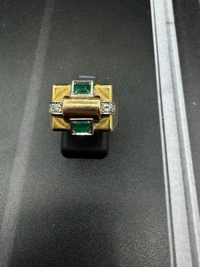 BAGUE tank en or jaune 750‰ et platine 950‰...