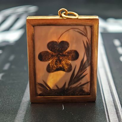 PENDENTIF porte-photo en or 750‰ composé...
