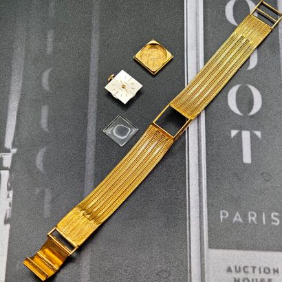 AZUR INCABLOC.
MONTRE en or 750‰.
Long. :...