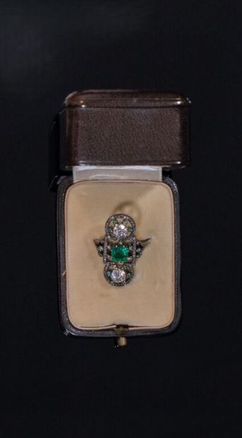 J. Delatre. Vers 1880. 
BAGUE en or 750‰...