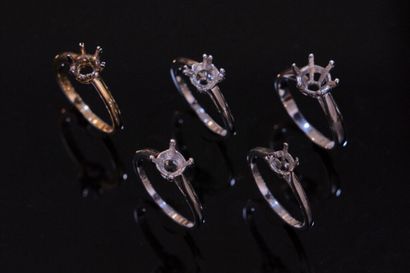 * LOT de 5 montures de bagues solitaire en...