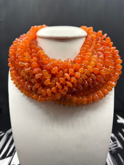 Imposant COLLIER de 9 rangs de boules de...