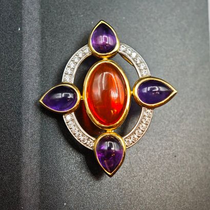 * BROCHE en or 750‰ de deux tons à l'indienne,...