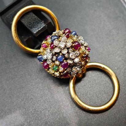MARCHAK, Paris. Vers 1950.
BAGUE en or jaune...