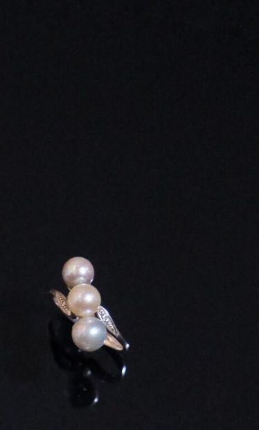 LOT en or gris 750‰, composée d'un collier...