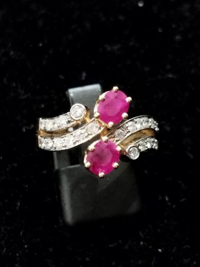 BAGUE dite «toi et moi» en or jaune 750‰...