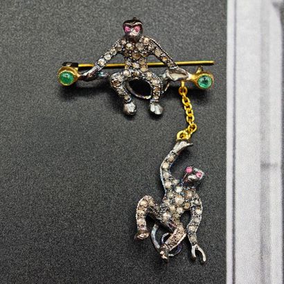 BROCHE en alliage d'or 375 ‰ et argent 925‰...