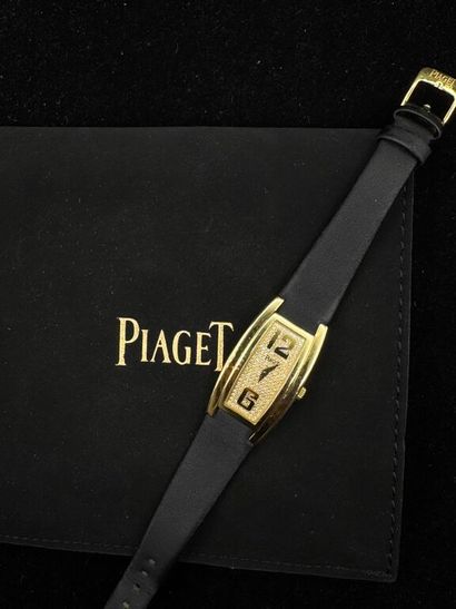 PIAGET. Modèle Limelight.
MONTRE de dame...