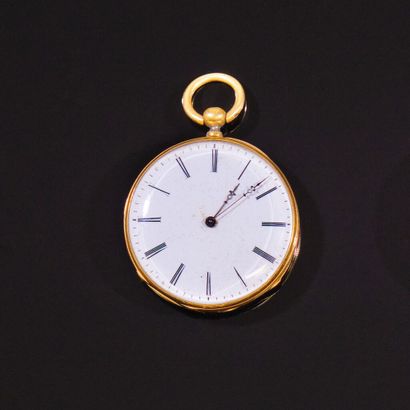 Ensemble de QUATRE MONTRES de poche en or...