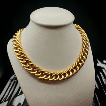 COLLIER gourmette en or jaune 750‰ à maille...