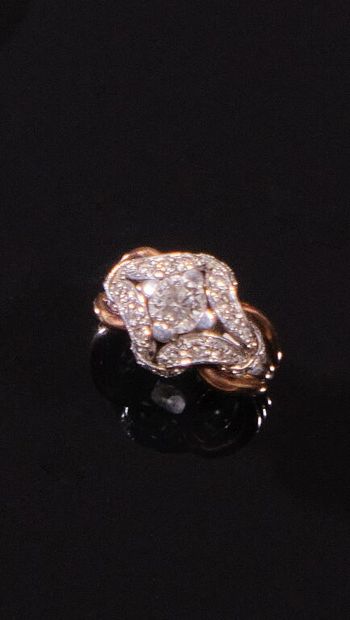 BAGUE pont en or jaune 750‰ et platine 950‰...