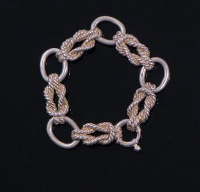 * BRACELET en argent 800‰ à maille marine....