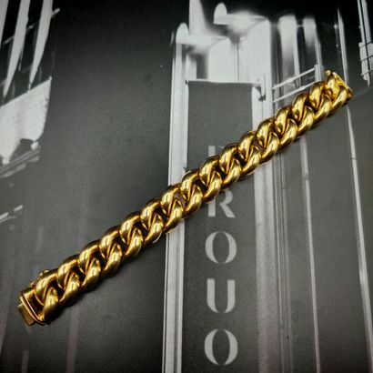 BRACELET gourmette en or jaune 750‰ à mailles...