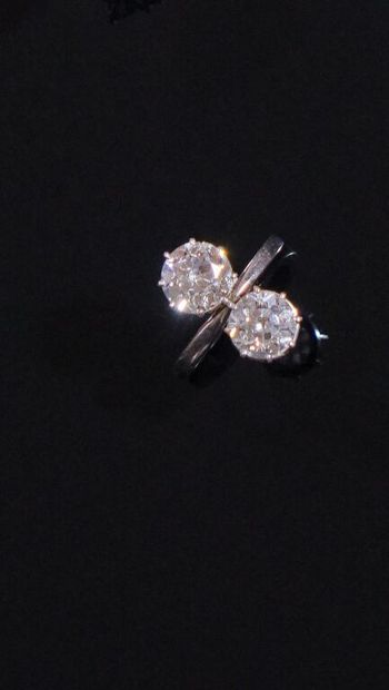 BAGUE en platine 950‰ de type toi & moi sertie...