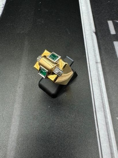 BAGUE tank en or jaune 750‰ et platine 950‰...