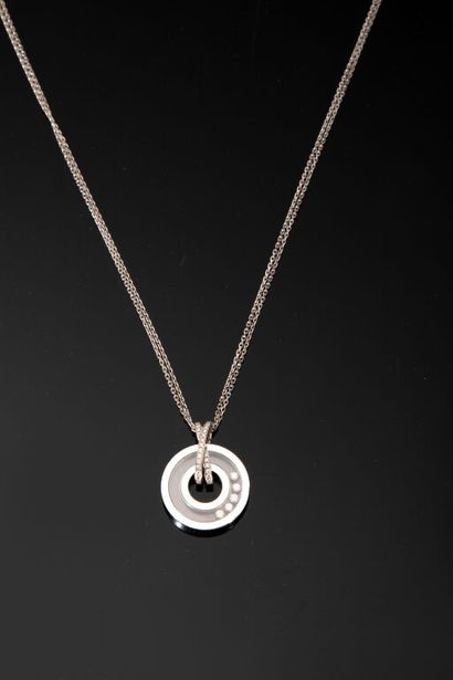 CHOPARD. Modèle Happy diamonds. Vers 2000.
PENDENTIF...
